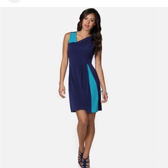 Daisy Fuentes Dresses & Skirts - NWT Daisy Fuentes Block‎ Party Faux Wrap dress size L